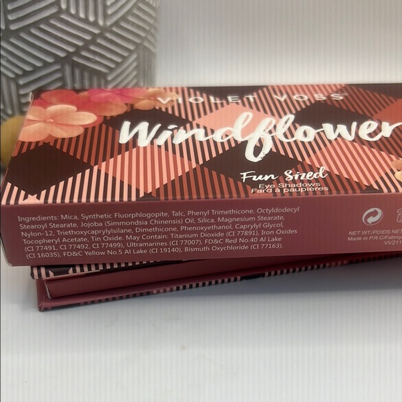 Violet Voss Windflower Eyeshadow Palette - Picture 6 of 6